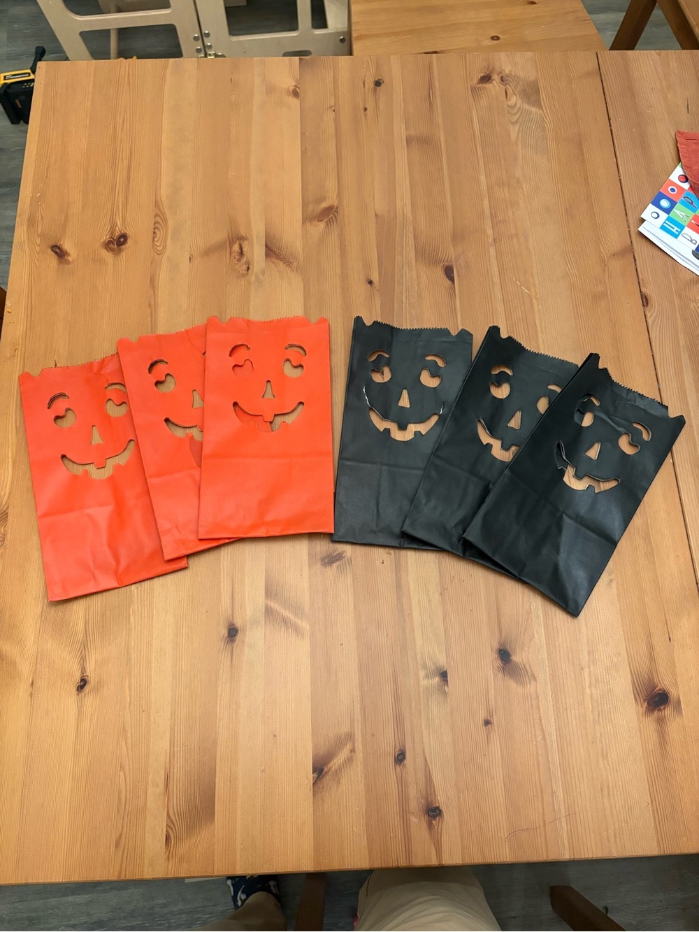 Vtg KAMA Inc Halloween Luminary Paper Bags USA Jack O Lantern Pumpkin Set of 6